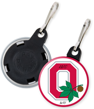 Load image into Gallery viewer, Ohio State Buckeyes Button Zipper Pull