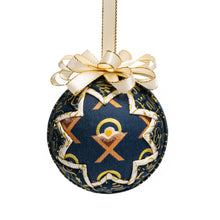 Load image into Gallery viewer, Handmade Heirloom Christmas Ornament with Baby Jesus in Manager