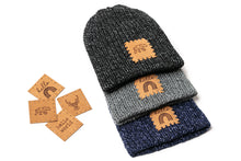 Load image into Gallery viewer, handmade kitted newborn baby hats with patch