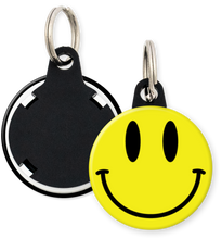 Load image into Gallery viewer, Smiley Face Button Keyring Keychain
