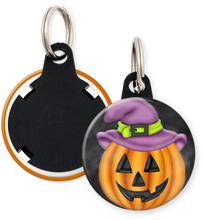 Load image into Gallery viewer, Pumpkin halloween button keyring
